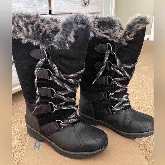 Women’s black snow boots size 5 - Picture 1 of 6
